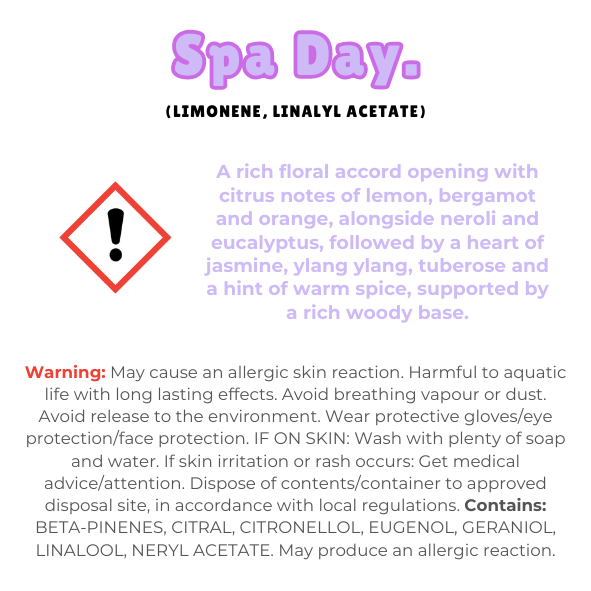Knitted Heart Clamshell with scent description (A rich floral accord opening with citrus notes of lemon, bergamot and orange, alongside neroli and eucalyptus, followed by a heart of jasmine, ylang ylang, tuberose and a hint of warm spice, supported by a rich woody base), and ingredients - Nature's Scent ®