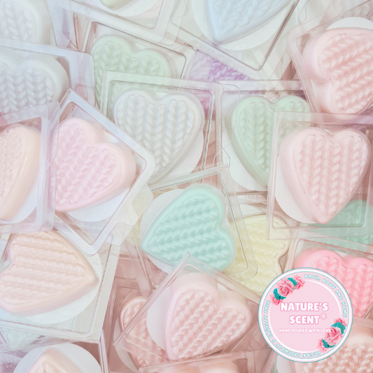 Knitted Heart Clamshells